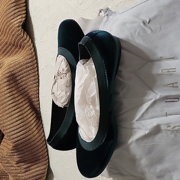 STUART WEITZMAN Flat Shoes Green - Picture 5 of 15